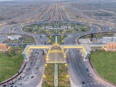 bahria town karachi total area.